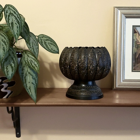 Vtg Middle Eastern Style Set of 2 Metal Pedestal Decorative Vase/Bowl 7" tall - Picture 3 of 7